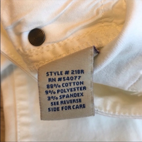 CAbi Wide Leg 5 Pocket Jeans - Picture 5 of 6